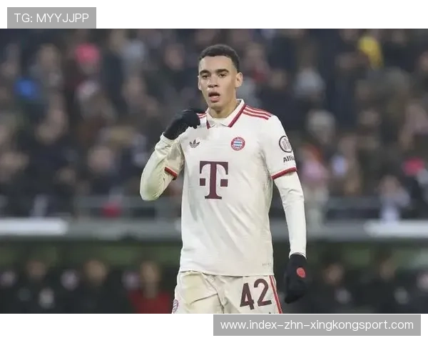 拜仁穆西亚拉盘带撕裂防线，关键突破制造机会